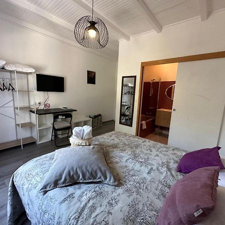 L'Hotel Du Bastier Ginasservis Esterno foto